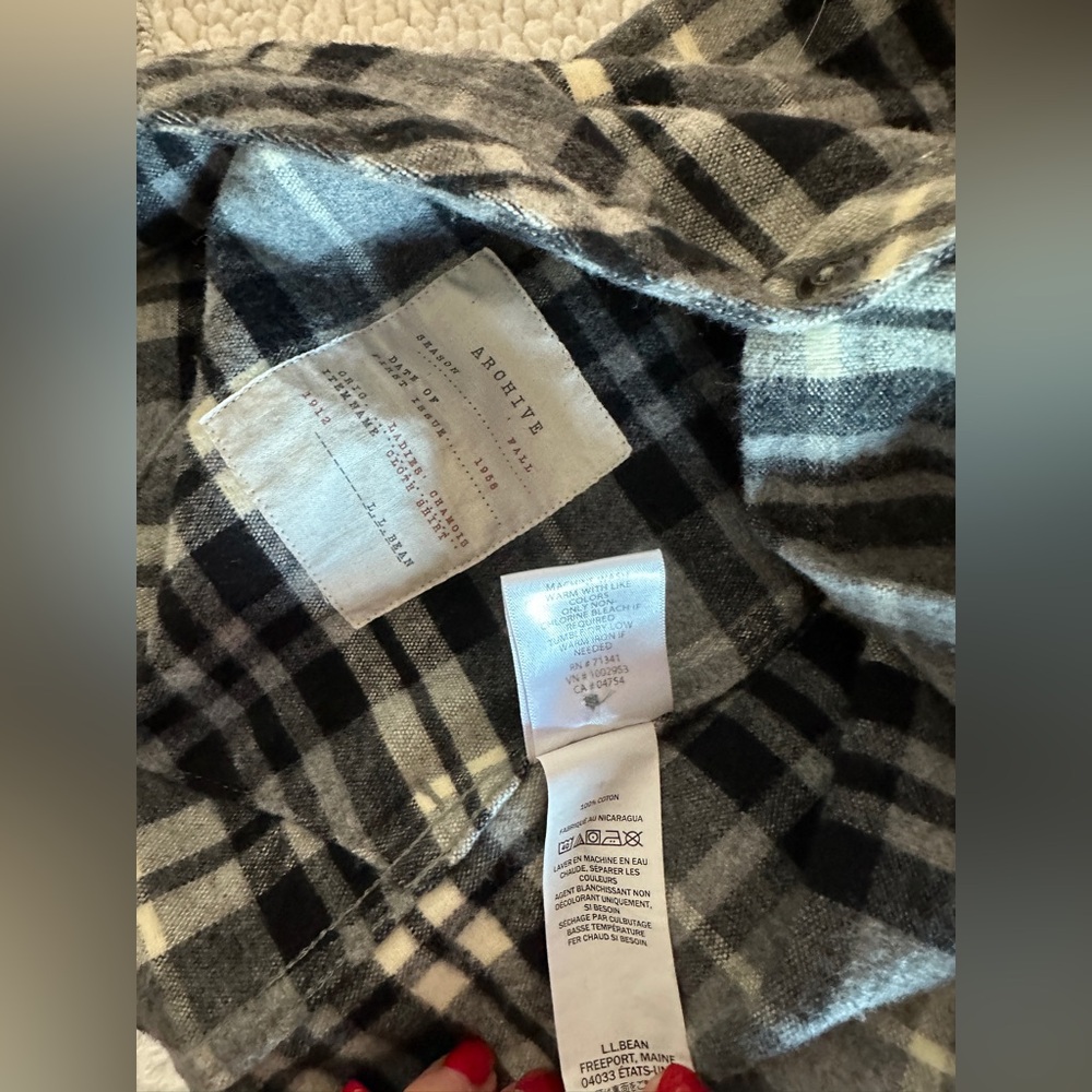 L.L.Bean  Chamois Tunic Plaid Flannel Black Gray Cream - Picture 6 of 6